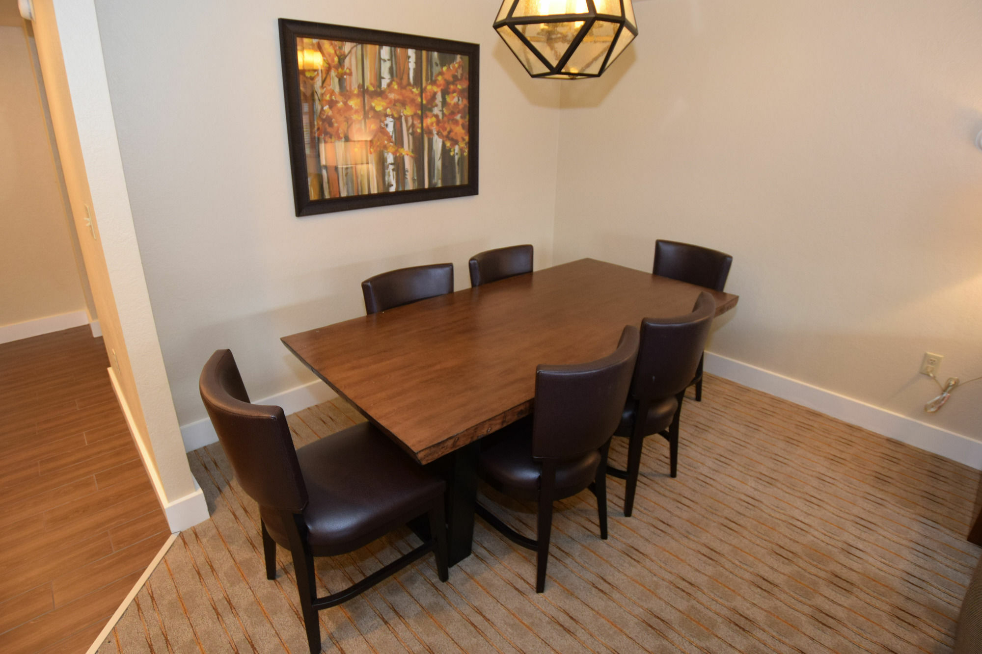 סטייטליין Heavenly Village Condos מראה חיצוני תמונה